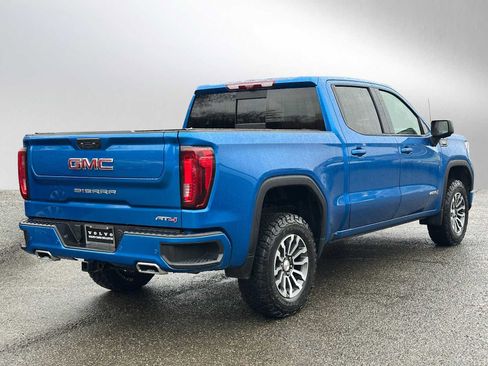 Used 2022 GMC Sierra 1500 AT4 w/ AT4 Premium Package image 3