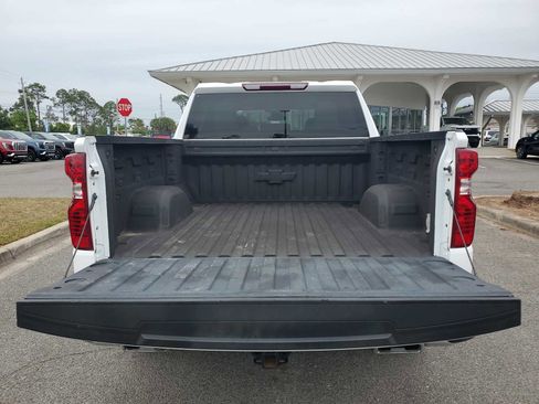Used 2023 Chevrolet Silverado 1500 LT AWD/4WD image 5