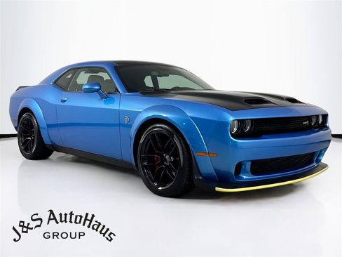 Used 2023 Dodge Challenger SRT Hellcat RWD image 1