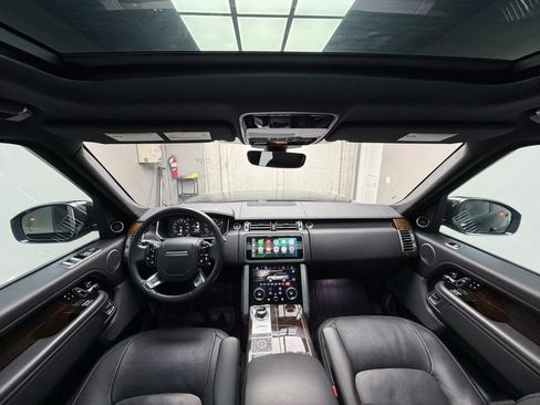 Used 2020 Land Rover Range Rover HSE image 8