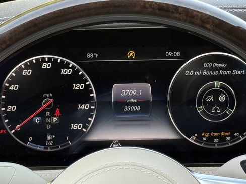 Used 2020 Mercedes-Benz S 560 4MATIC Sedan w/ Premium Package image 15