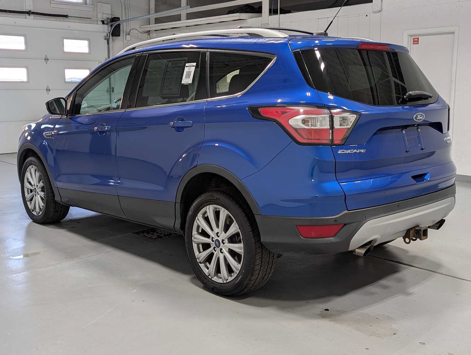 Used 2017 Ford Escape Titanium AWD/4WD image 10