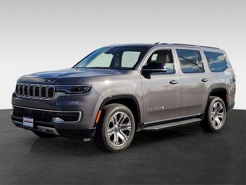 Used 2024 Jeep Wagoneer Series II image 8