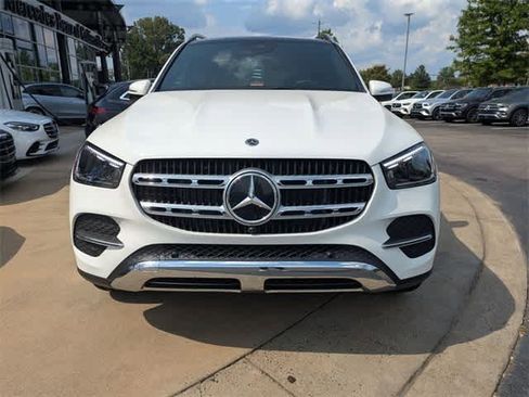 Used 2025 Mercedes-Benz GLE 350 4MATIC image 3