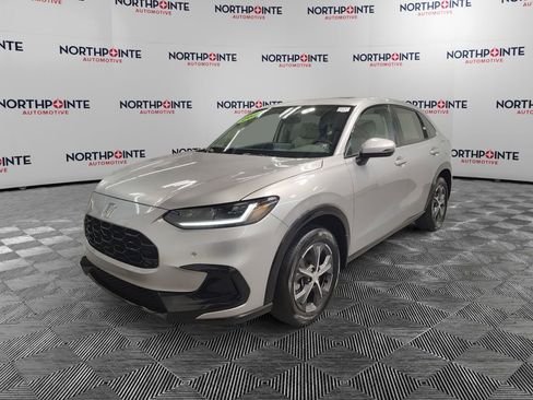 Used 2023 Honda HR-V EX-L image 2