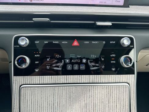 New 2025 Genesis GV80 3.5T Prestige image 42