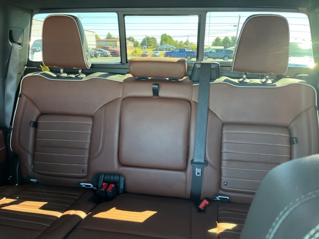 Used 2024 GMC Sierra 3500 Denali Ultimate AWD/4WD image 14