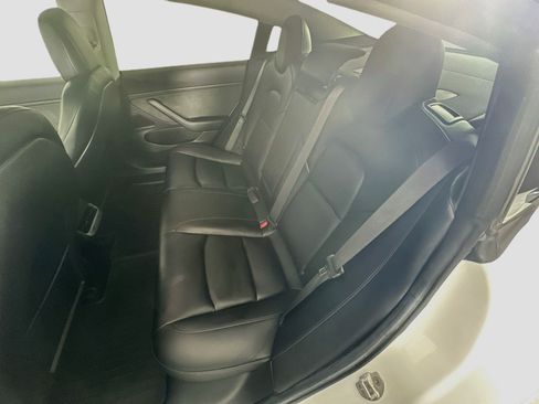 Used 2018 Tesla Model 3 Long Range RWD image 29