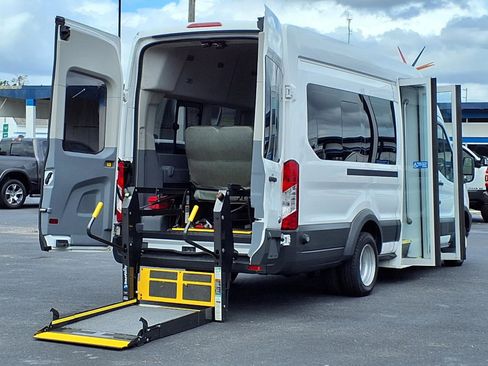 Used 2016 Ford Transit 350 XL image 10