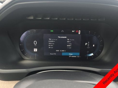 Used 2025 Volvo XC90 B6 Plus image 7