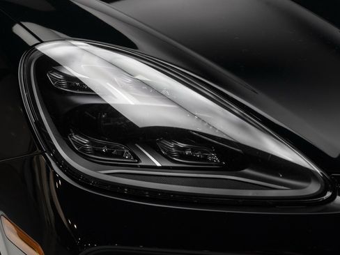 Used 2021 Porsche Cayenne GTS image 49