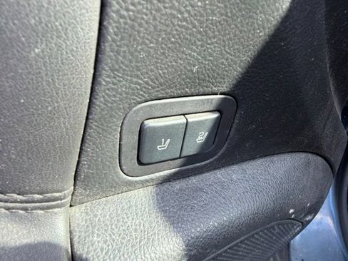 Used 2012 Lincoln MKZ FWD image 19