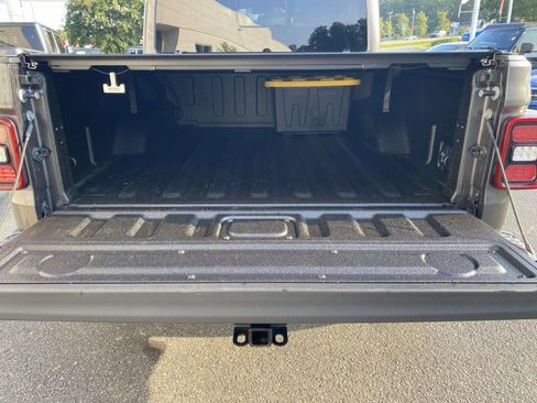 Used 2021 Jeep Gladiator Rubicon AWD/4WD image 19