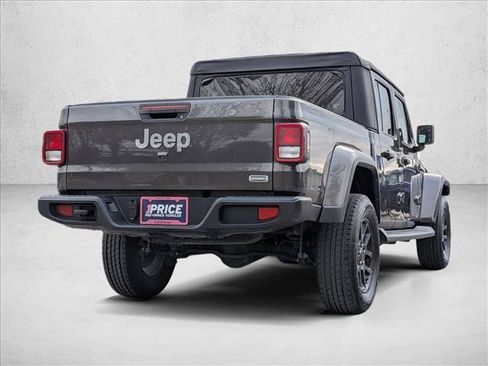Used 2023 Jeep Gladiator Overland AWD/4WD image 5