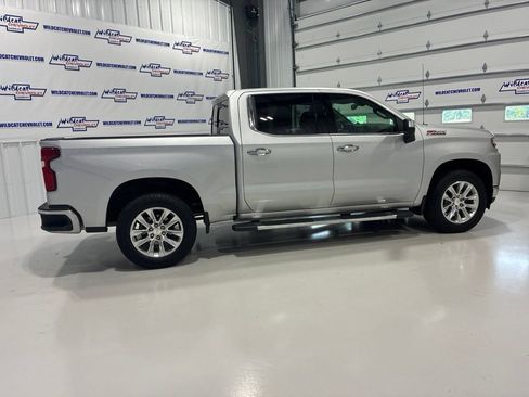 Used 2021 Chevrolet Silverado 1500 LTZ AWD/4WD image 7