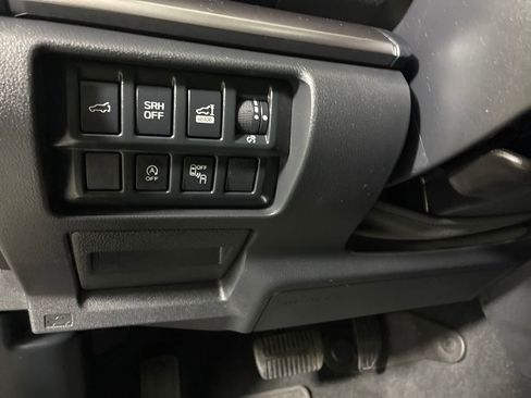 Used 2024 Subaru Forester Premium image 24