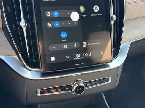 New 2026 Volvo XC90 B6 Plus image 29