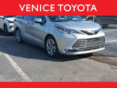 Used 2021 Toyota Sienna Platinum
