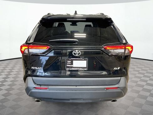 Used 2024 Toyota RAV4 XLE FWD image 7