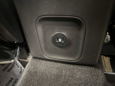 Used 2025 Ford Escape Platinum w/ Premium Technology Package image 41