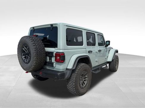 Used 2024 Jeep Wrangler Unlimited Rubicon AWD/4WD image 5