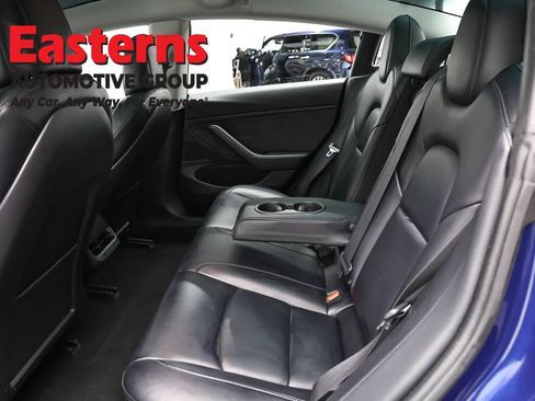 Used 2018 Tesla Model 3 Mid Range RWD image 16
