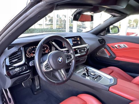 Certified 2022 BMW Z4 M40i w/ Premium Package image 13