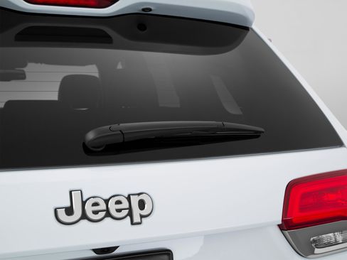 Used 2015 Jeep Grand Cherokee Overland w/ Advanced Technology Group RWD image 66