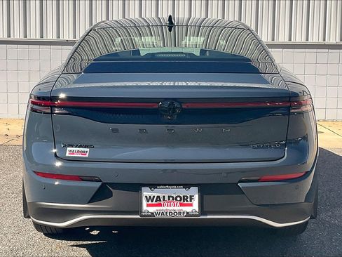 New 2026 Toyota Crown Nightshade image 5