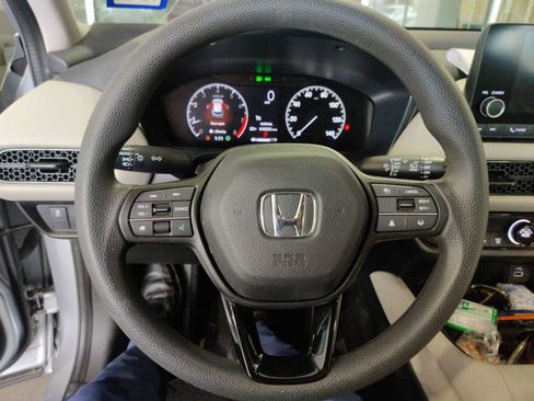 Used 2023 Honda HR-V LX image 6