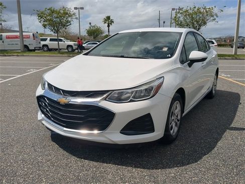 Used 2019 Chevrolet Cruze LS image 8