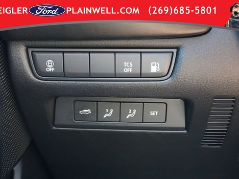Used 2025 MAZDA CX-50 AWD 2.5 Hybrid w/ Premium Pkg image 31