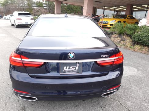 Used 2016 BMW 750i image 3