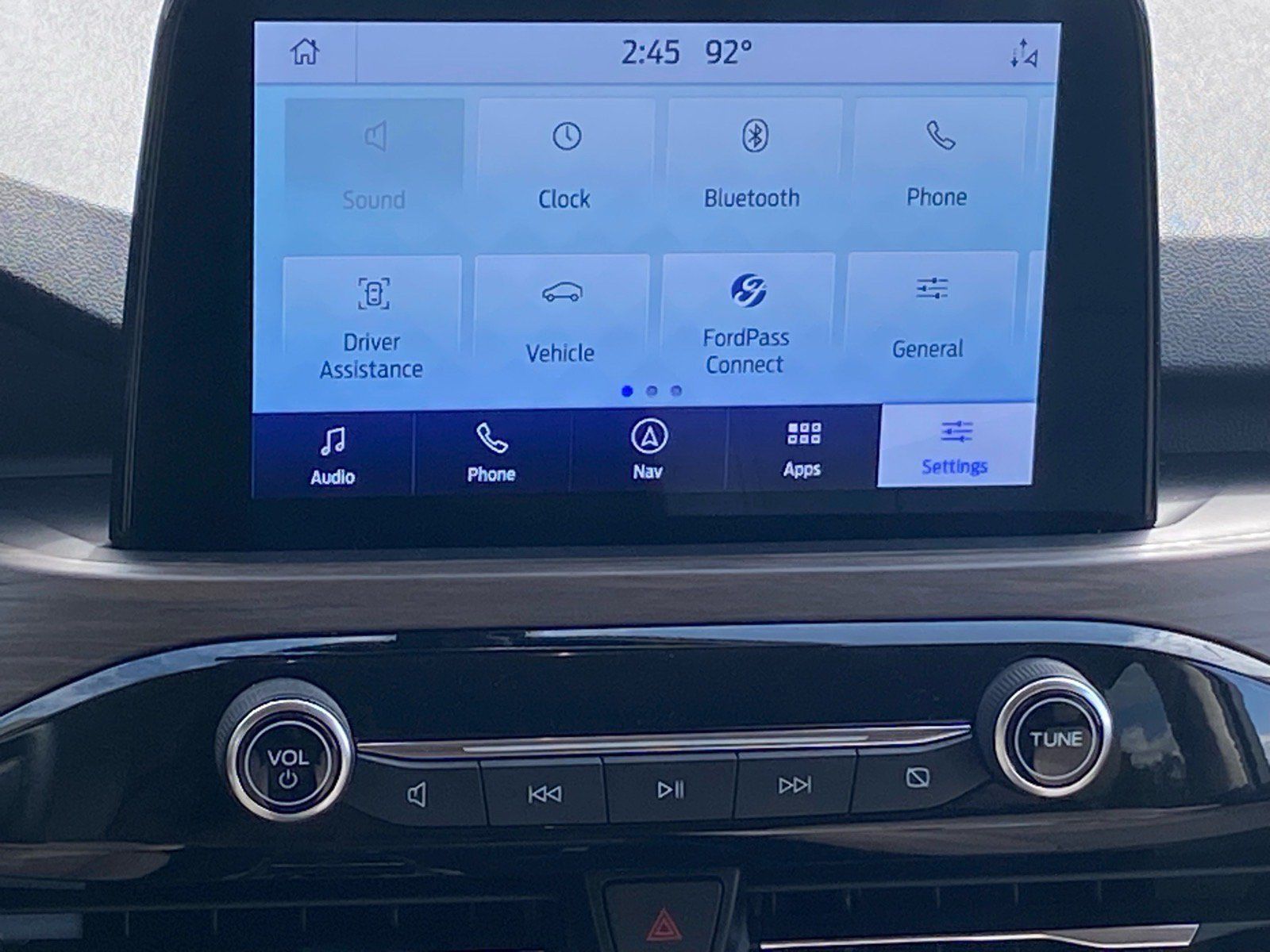 Used 2020 Ford Escape Titanium AWD/4WD image 9