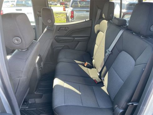 New 2025 Chevrolet Colorado W/T image 21