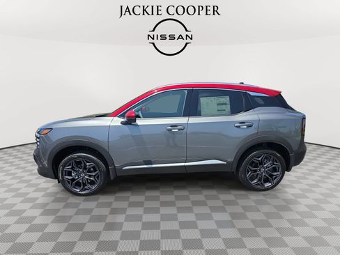 New 2026 Nissan Kicks SR FWD image 8