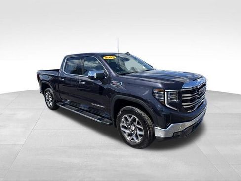 Used 2025 GMC Sierra 1500 SLT w/ SLT Premium Plus Package AWD/4WD image 3