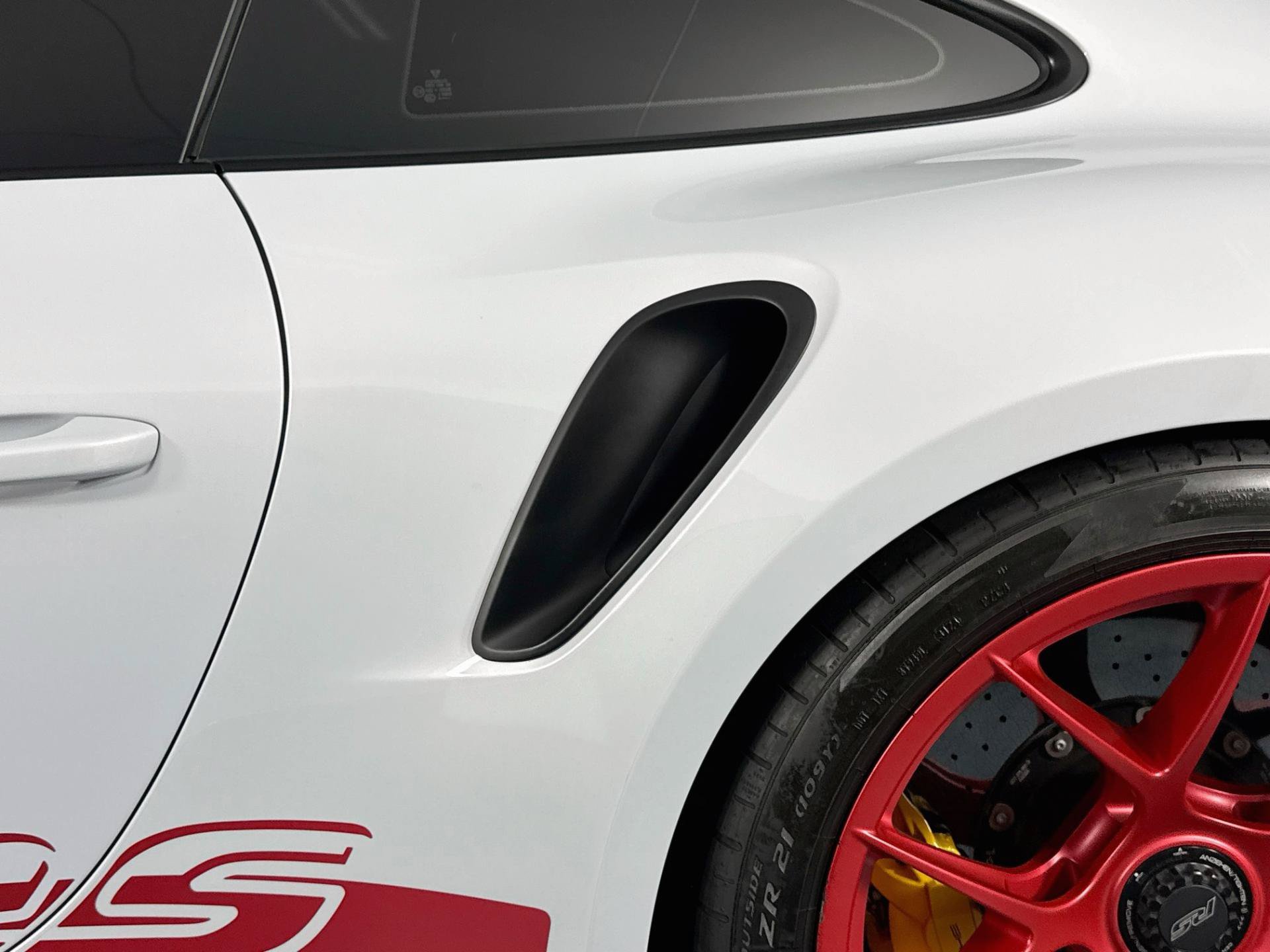 Used 2025 Porsche 911 GT3 RS RWD image 58