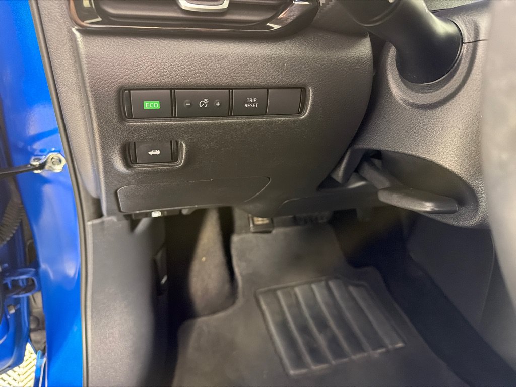 Used 2024 Nissan Sentra SV w/ All-Weather Package FWD image 11
