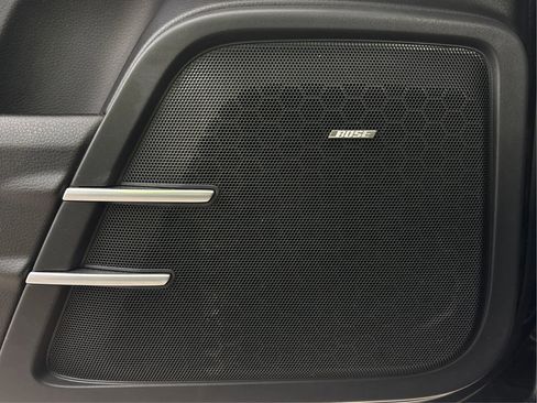 Used 2018 Porsche Cayenne image 40