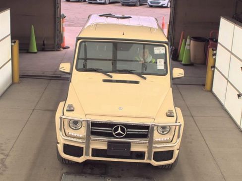 Used 2016 Mercedes-Benz G 63 AMG 4MATIC image 2
