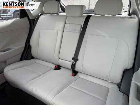 Used 2025 Hyundai Kona SEL AWD/4WD image 28