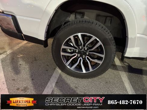 Used 2025 RAM 1500 Limited image 20