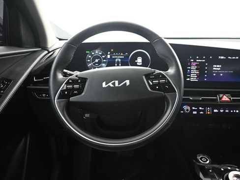 Certified 2023 Kia Niro Wind w/ Wind Preserve Package image 32