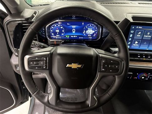Certified 2025 Chevrolet Silverado 1500 LT image 30