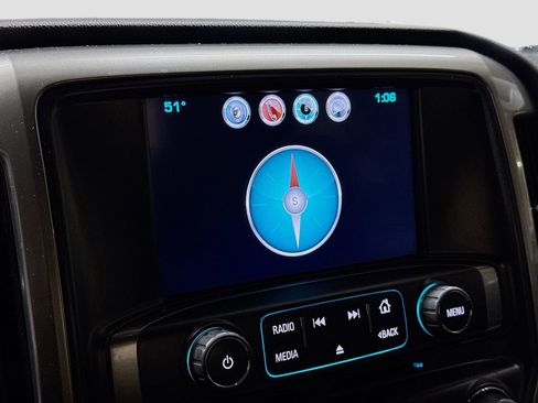 Used 2018 Chevrolet Silverado 1500 LT w/ All Star Edition image 16