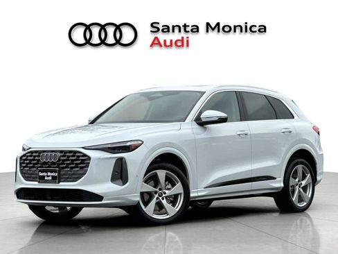 New 2025 Audi Q5 Premium Plus AWD/4WD image 1