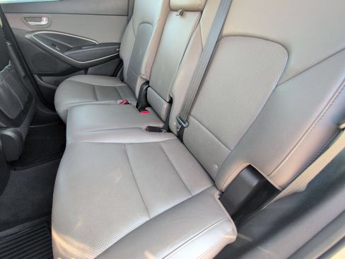 Used 2017 Hyundai Santa Fe Sport FWD image 27
