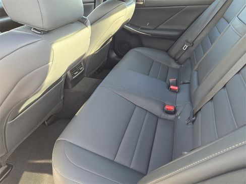 Used 2020 Lexus IS 350 F Sport image 31