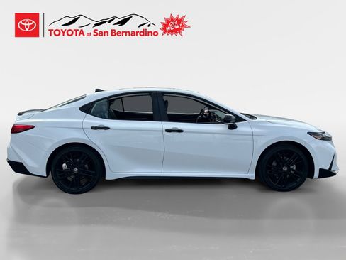 New 2026 Toyota Camry Hybrid image 6